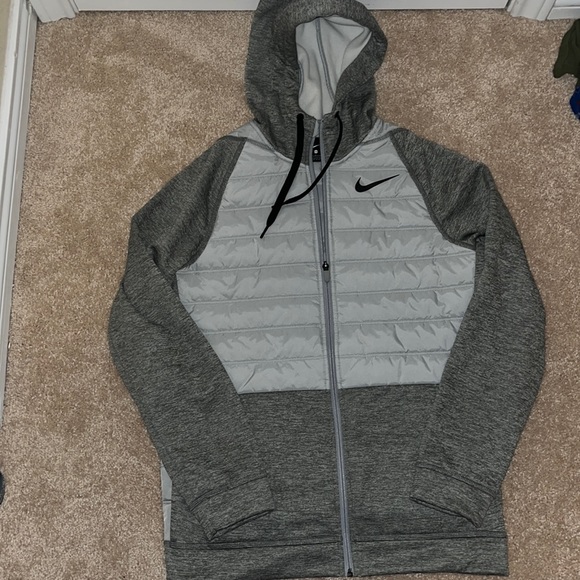 Nike Other - Nike puffer sweater jacket